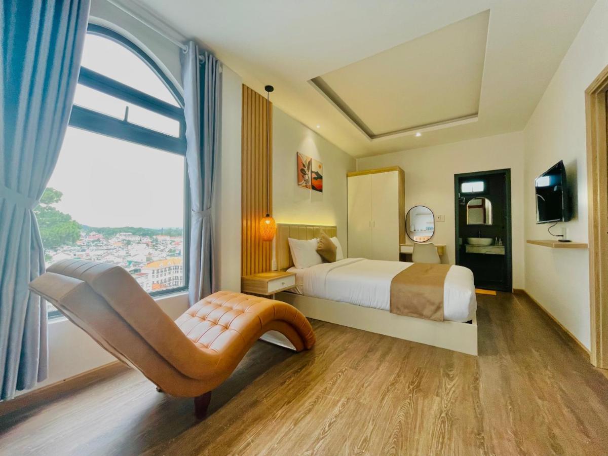 Torino Hotel Dalat エクステリア 写真