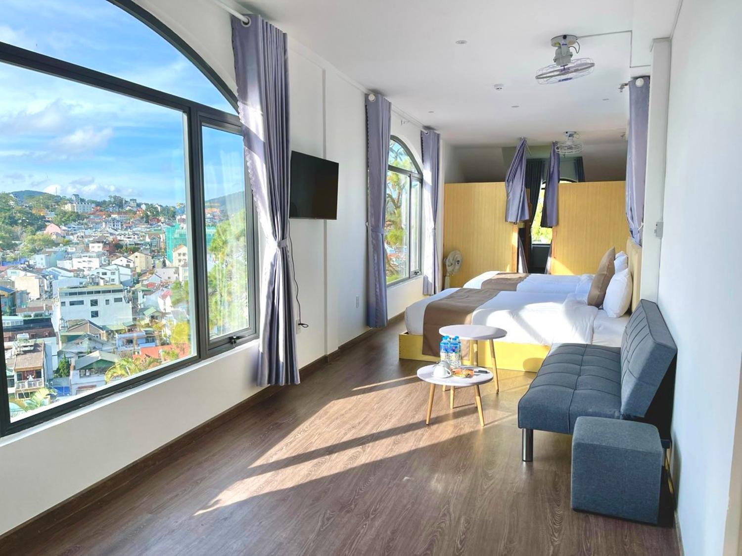 Torino Hotel Dalat エクステリア 写真