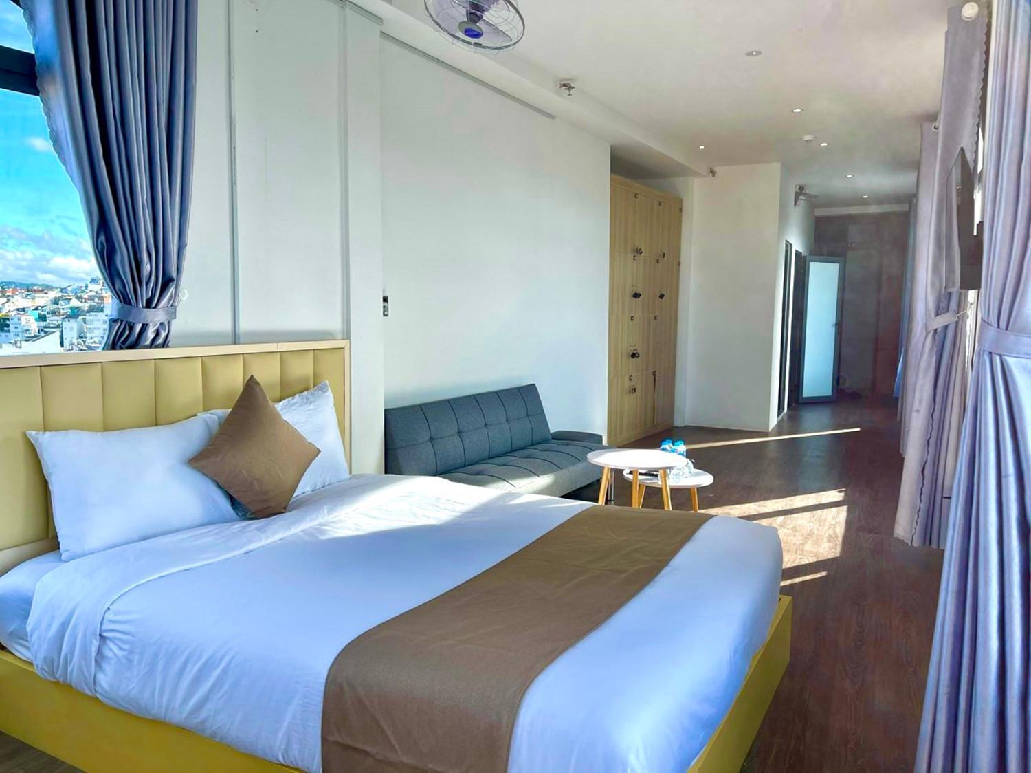 Torino Hotel Dalat エクステリア 写真